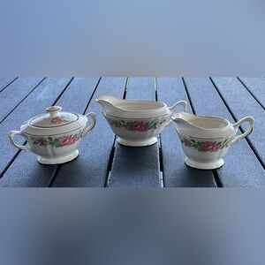 Crown Potteries Co. USA 4 Pieces Sugar Bowl w/Lid/Creamer & Gravy Boat Great Set